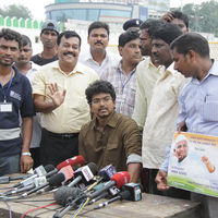 Vijay fast with Anna Hazare at Ramlila Stills | Picture 65678